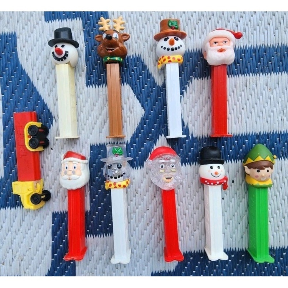 Lot Of 10 PEZ‎ Christmas Reindeer Santa Semi Truck Snowman Elf Clear Head 2002